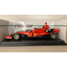 Автомодель Charles Leclerc Ferrari SF90 #16 F1 2019 Winner Italian GP Bburago 1:18