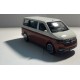 Автомодель VW T6 Multivan 2020 біло-коричневий Bburago 1:43