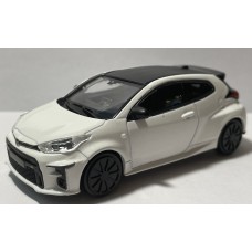Автомодель Totota GR Yaris 2024 біла Bburago 1:43