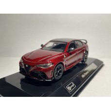 Автомодель Alfa Romeo Giulia GTAm 2020 червона Bburago 1:43 Автомодель Alfa Romeo Giulia GTAm 2020 червона Bburago 1:43