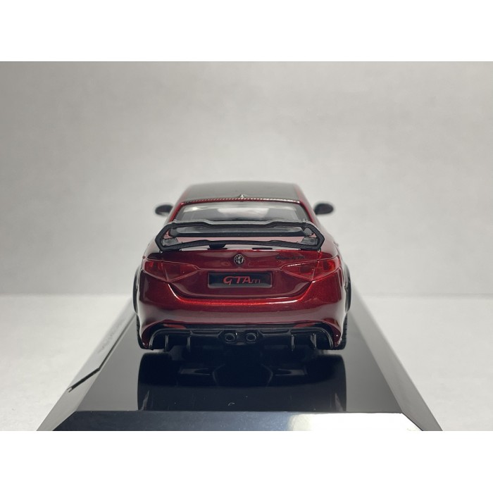 Автомодель Alfa Romeo Giulia GTAm 2020 червона Bburago 1:43 Автомодель Alfa Romeo Giulia GTAm 2020 червона Bburago 1:43
