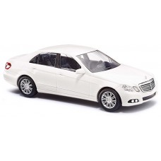 Автомодель Mercedes-Benz E-Class Sedan (W 212) білий Kit збірна модель Busch 60224