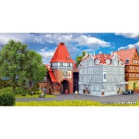 Готель з міською брамою Kibri 12507