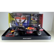 Автомодель Max Verstappen Red Bull RB16B #33 F1 2021 Winner Abu Dhabi GP Minichamps 1:18