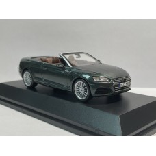 Автомодель Audi A5 Cabriolet 2017 зелена 1:43 Spark