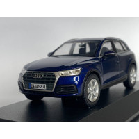 Автомодель Audi Q5 блакитна 1:43 iScale